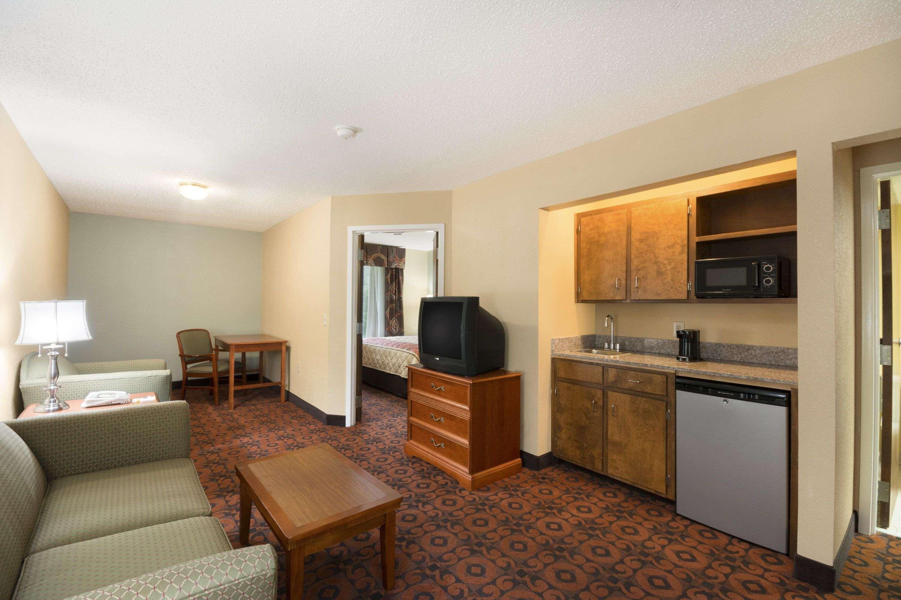 Days By Wyndham Roanoke Rapids Weldon