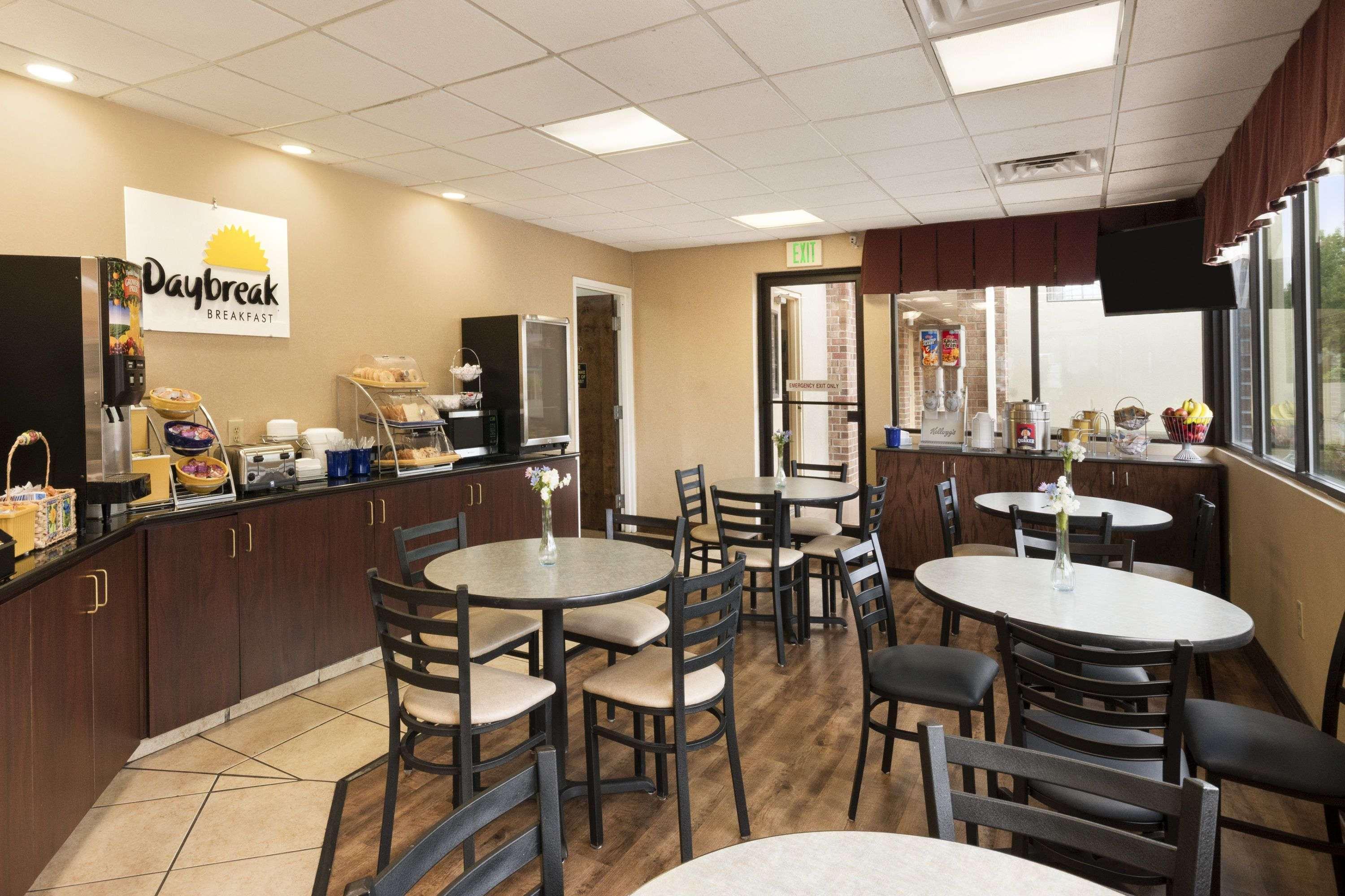 Days By Wyndham Roanoke Rapids 3* Weldon