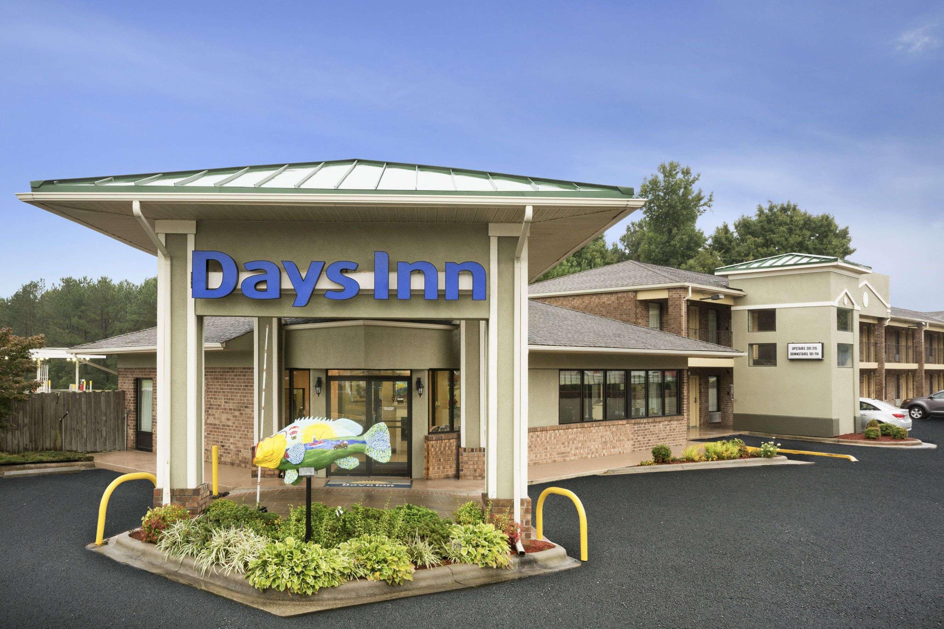 Days By Wyndham Roanoke Rapids Hotel