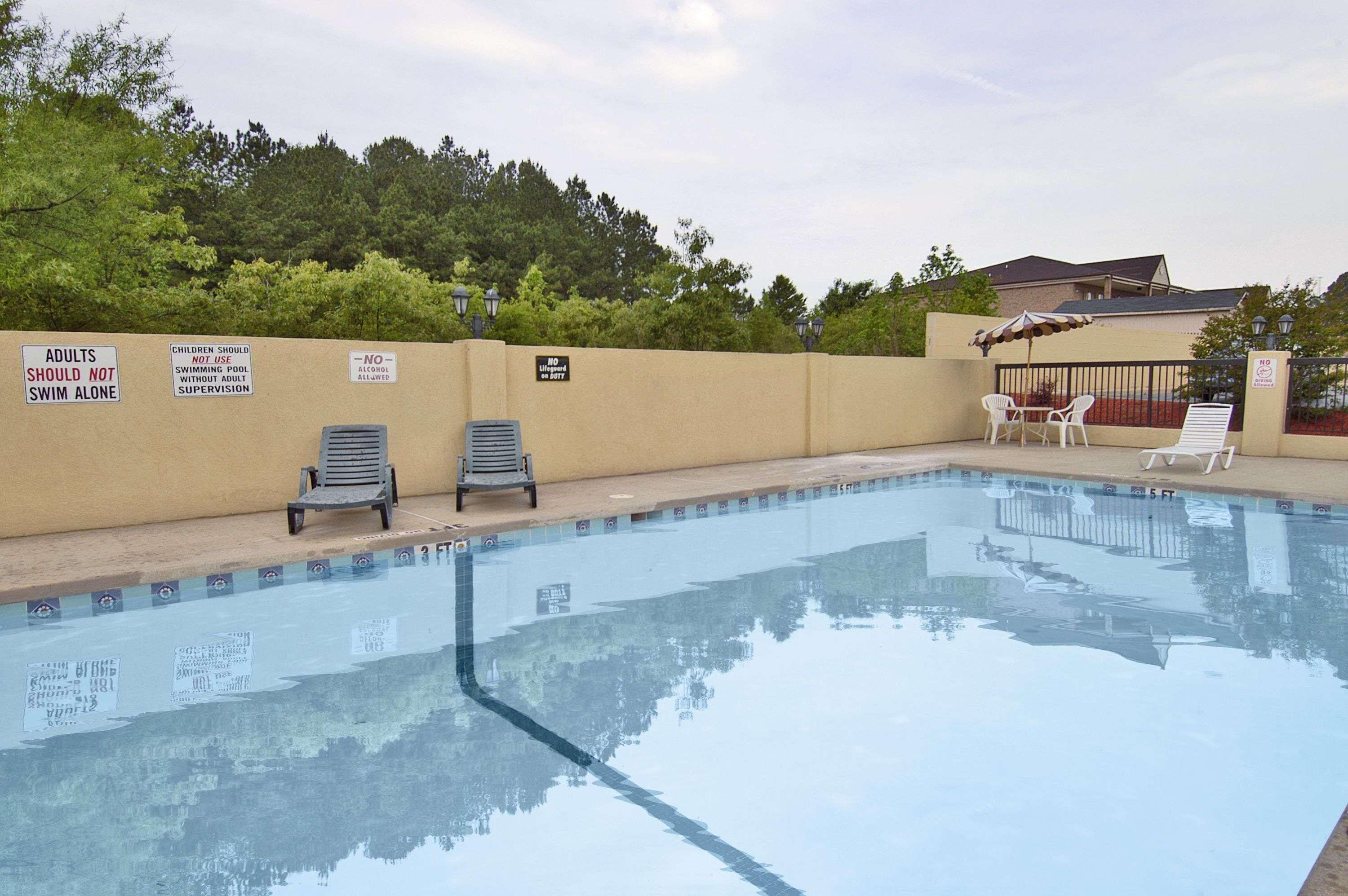 Days By Wyndham Roanoke Rapids