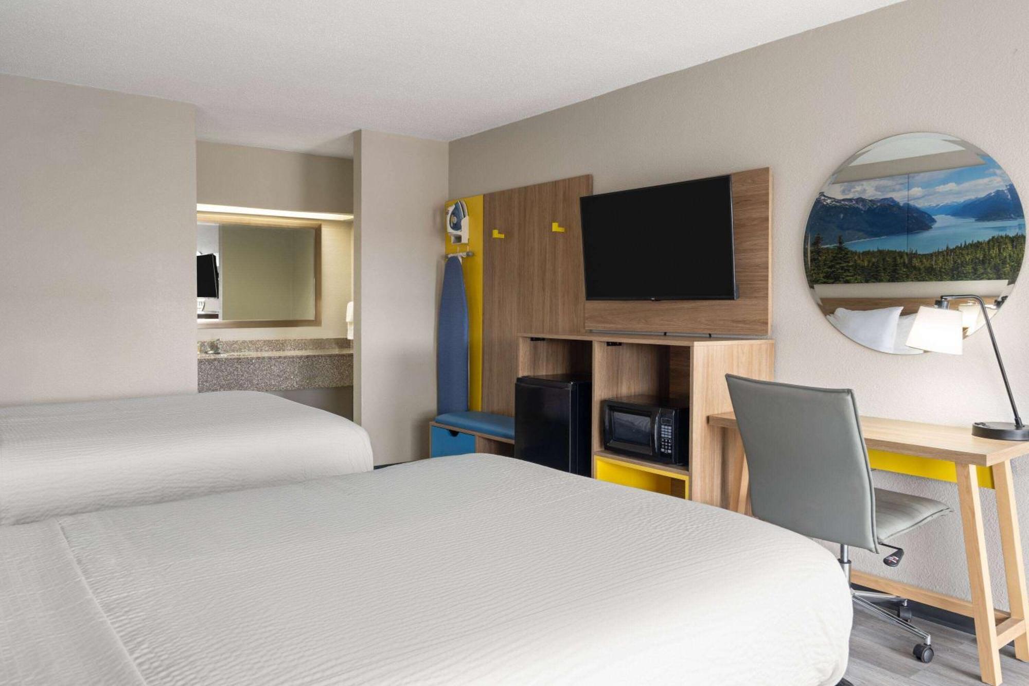 Days By Wyndham Roanoke Rapids Hotel 3*